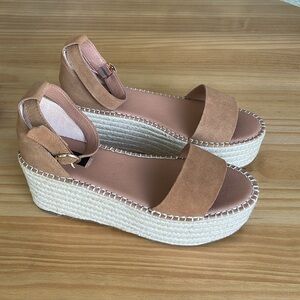 NEW IN BOX! Aqua Ria Suede Espadrille Platform Wedge Sandals in Chestnut‎